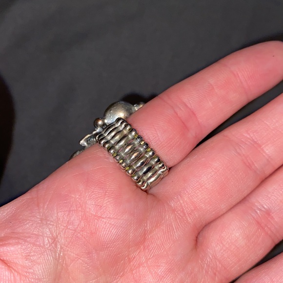 3/$30 Beautiful Big Rhinestone Ring - Picture 4 of 4